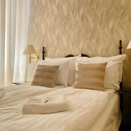 Opera16 Guestrooms Budapest Ngoại thất bức ảnh