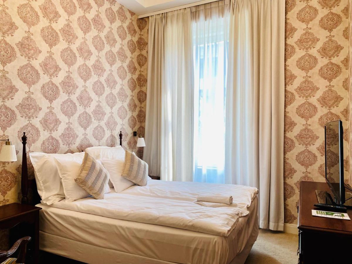 Opera16 Guestrooms Budapest Ngoại thất bức ảnh
