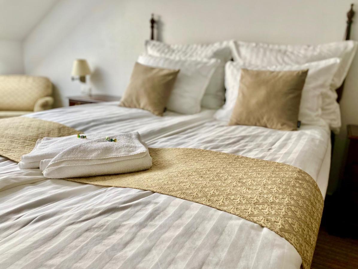 Opera16 Guestrooms Budapest Ngoại thất bức ảnh