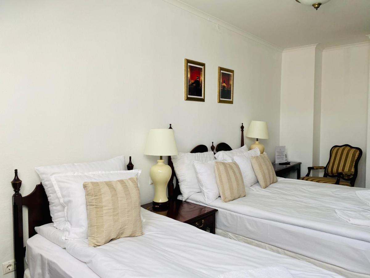 Opera16 Guestrooms Budapest Ngoại thất bức ảnh