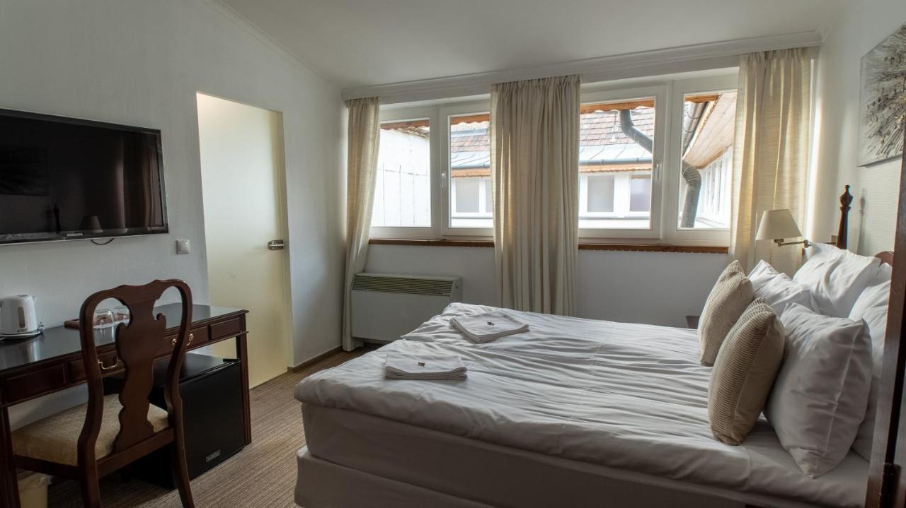 Opera16 Guestrooms Budapest Ngoại thất bức ảnh