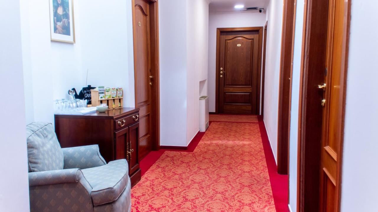 Opera16 Guestrooms Budapest Ngoại thất bức ảnh
