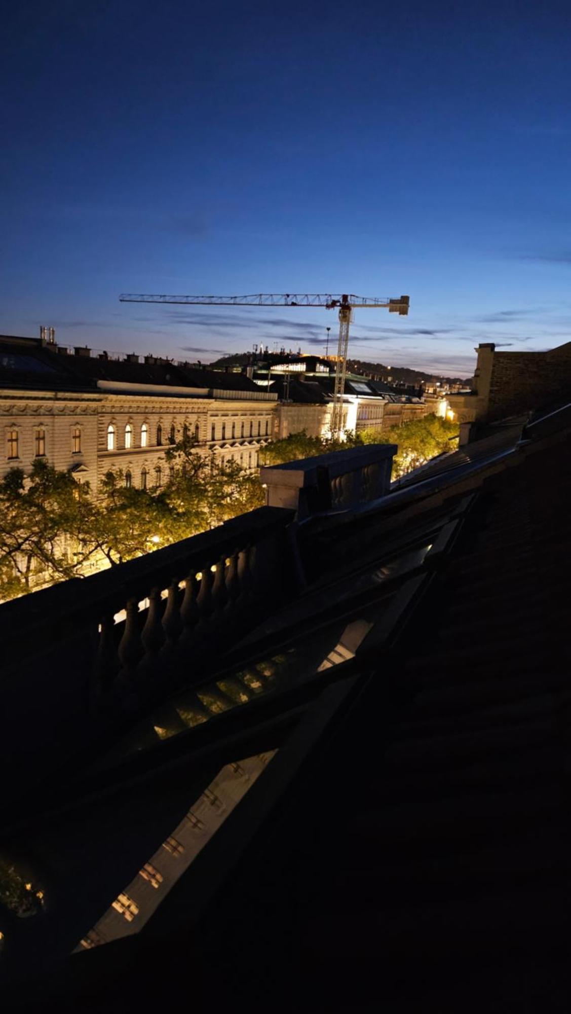 Opera16 Guestrooms Budapest Ngoại thất bức ảnh