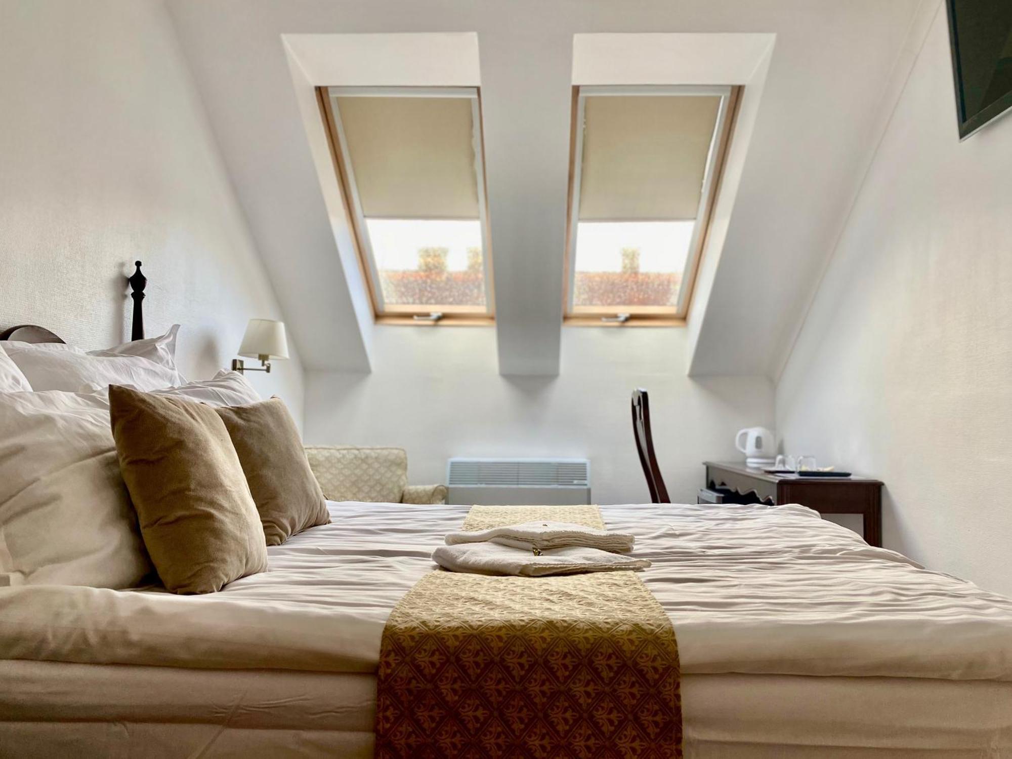Opera16 Guestrooms Budapest Ngoại thất bức ảnh