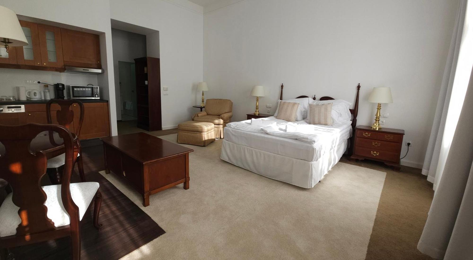 Opera16 Guestrooms Budapest Ngoại thất bức ảnh